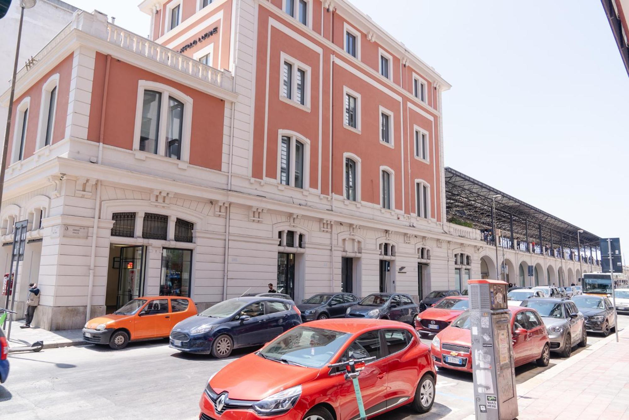 Shl _ Grandi Stazioni _ Bari Centrale Exterior foto